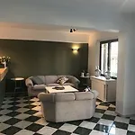 Natalie's Hotel